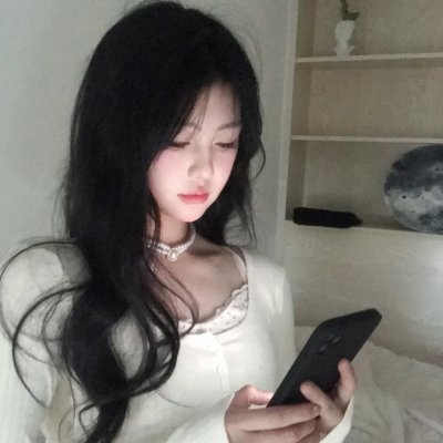 劳拉·马尔斯的眼睛